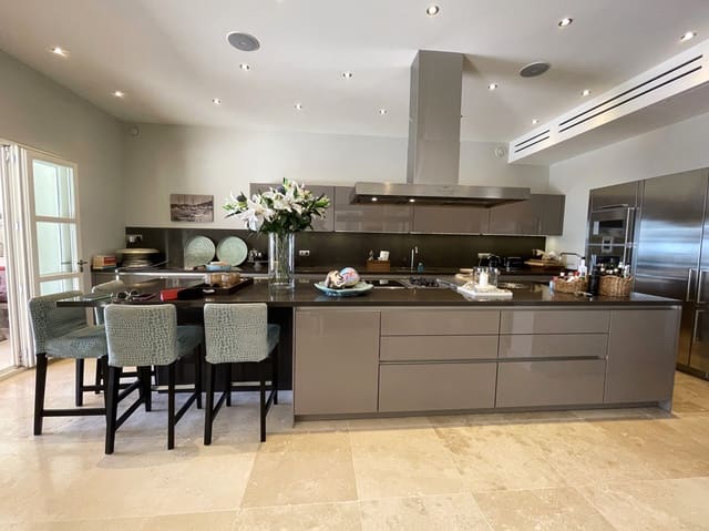 5 sovrum Villa att hyra i Es Camp De Mar / El Camp De Mar, Andratx med pool garage - 14 000 € (Ref: 9352886)