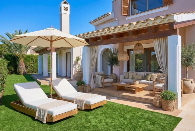 3 soverom Villa til salgs i Santa Ponsa, Calvià med svømmebasseng garasje - € 1 750 000 (Ref: 9354503)