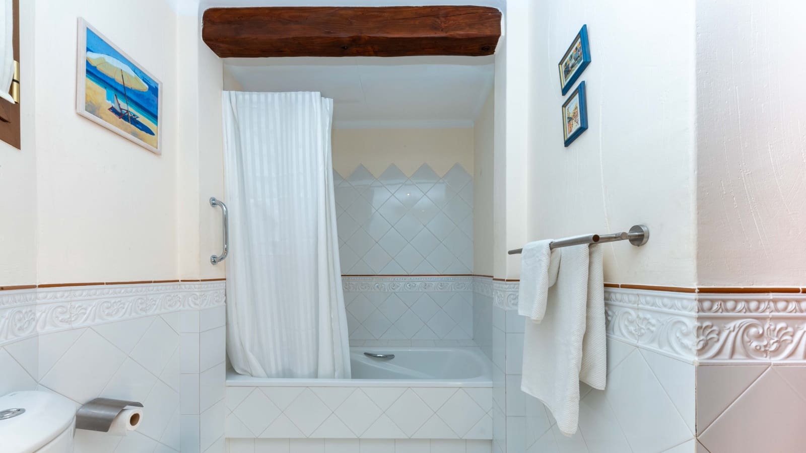 3 soveværelse Villa til salg i Santa Ponsa med swimmingpool garage - € 1.300.000 (Ref: 9354505)