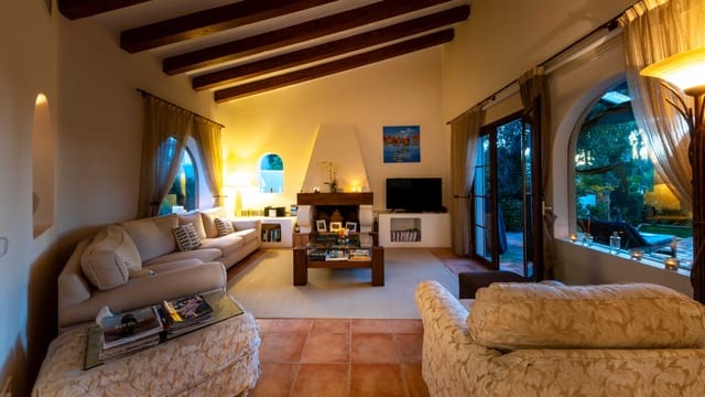 3 soveværelse Villa til salg i Santa Ponsa, Calvià med swimmingpool garage - € 1.300.000 (Ref: 9354505)