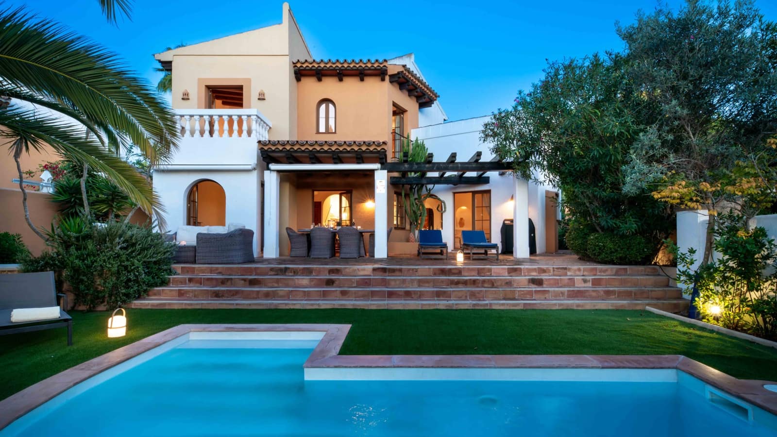 3 soveværelse Villa til salg i Santa Ponsa med swimmingpool garage - € 1.300.000 (Ref: 9354505)