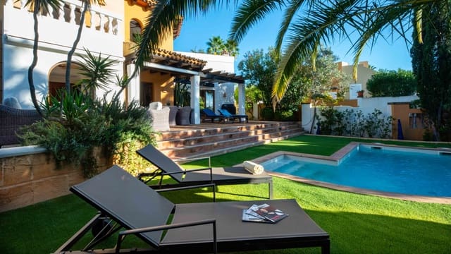 3 soveværelse Villa til salg i Santa Ponsa, Calvià med swimmingpool garage - € 1.300.000 (Ref: 9354505)