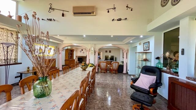 6 quarto Quinta/Casa Rural para venda em Inca com piscina garagem - 1 800 000 € (Ref: 9357836)