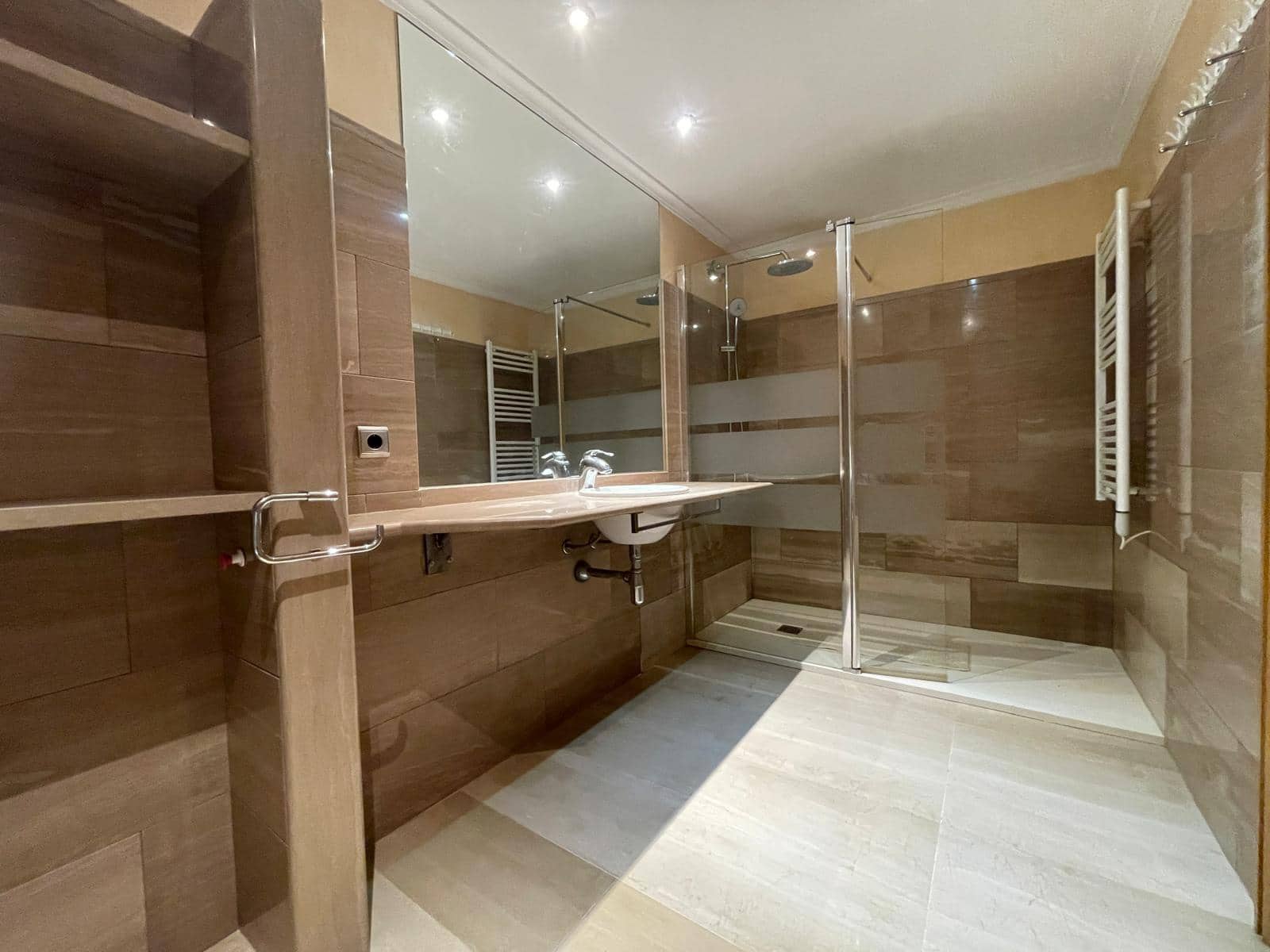 3 bedroom Apartment for rent in Palma de Mallorca with pool garage - € 3,000 (Ref: 9357839)