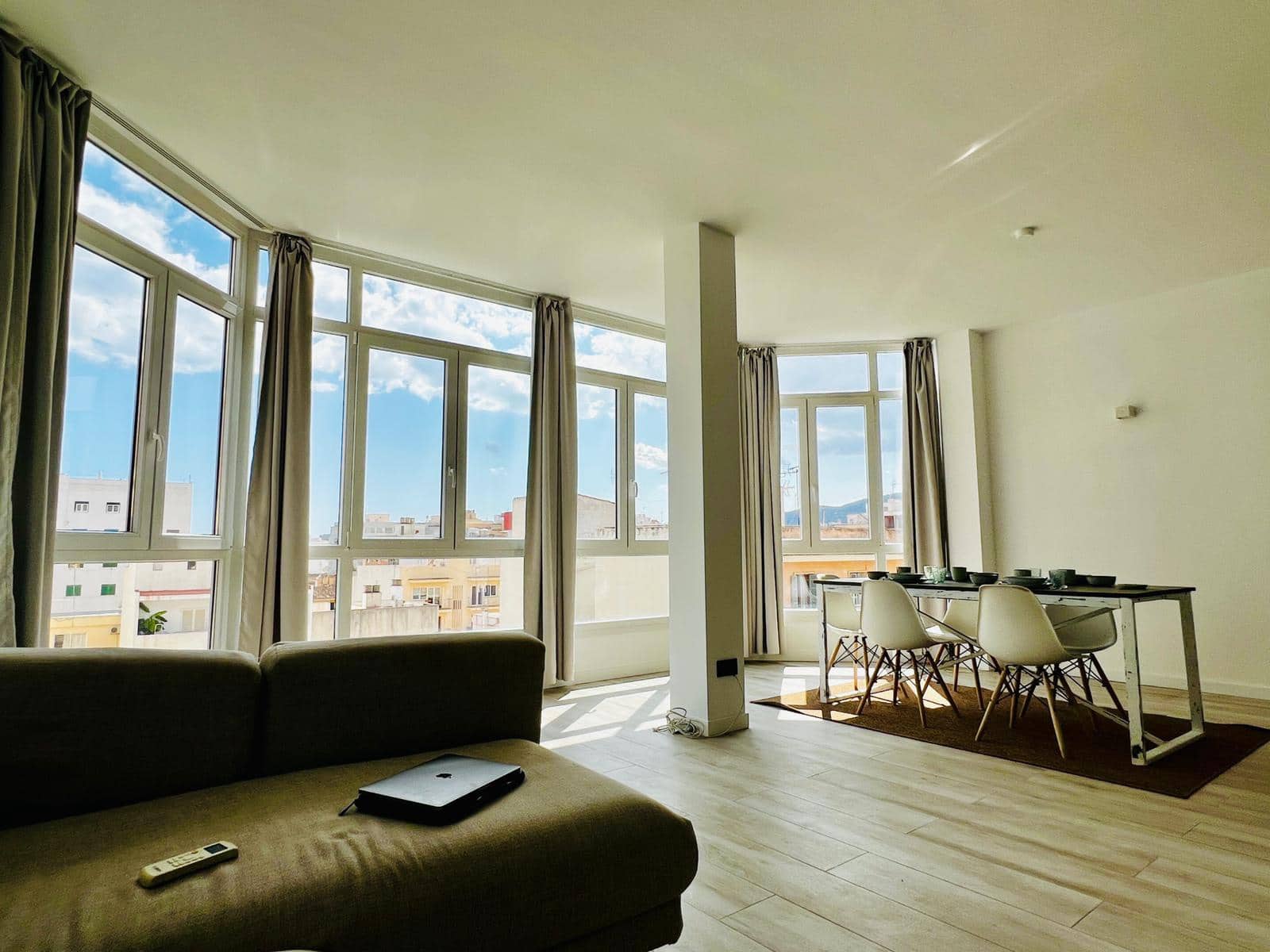 2 slaapkamer Penthouse te huur in Palma de Mallorca - € 2.000 (Ref: 9363409)