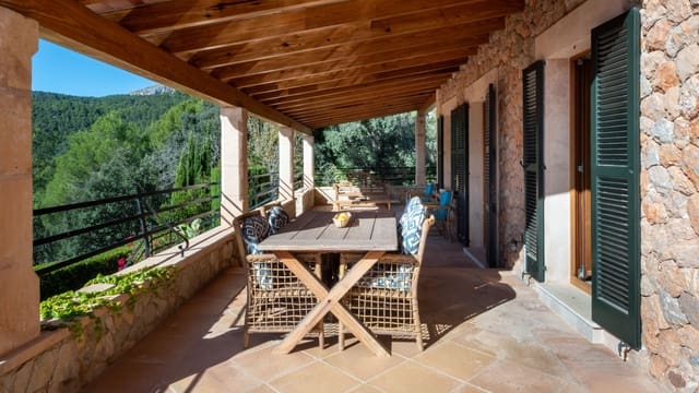 5 bedroom Finca/Country House for sale in Puigpunyent with pool garage - € 3,995,000 (Ref: 9371155)