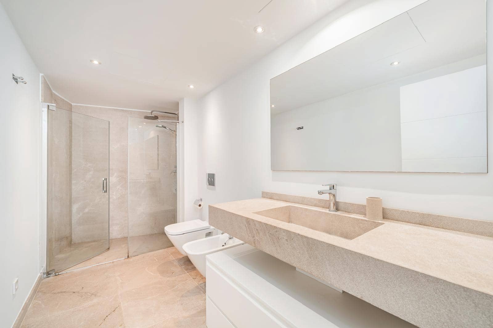 1 bedroom Apartment for rent in Palma de Mallorca with garage - € 1,650 (Ref: 9374243)