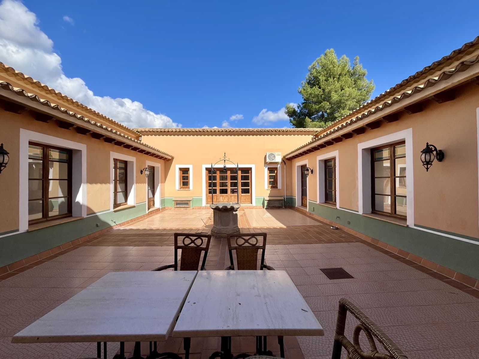 6 soveværelse Finca/Landehus til leje i Alaro med swimmingpool garage - € 6.500 (Ref: 9380157)