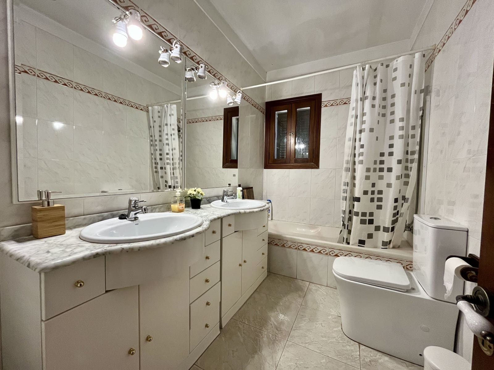 6 soveværelse Finca/Landehus til leje i Alaro med swimmingpool garage - € 6.500 (Ref: 9380157)