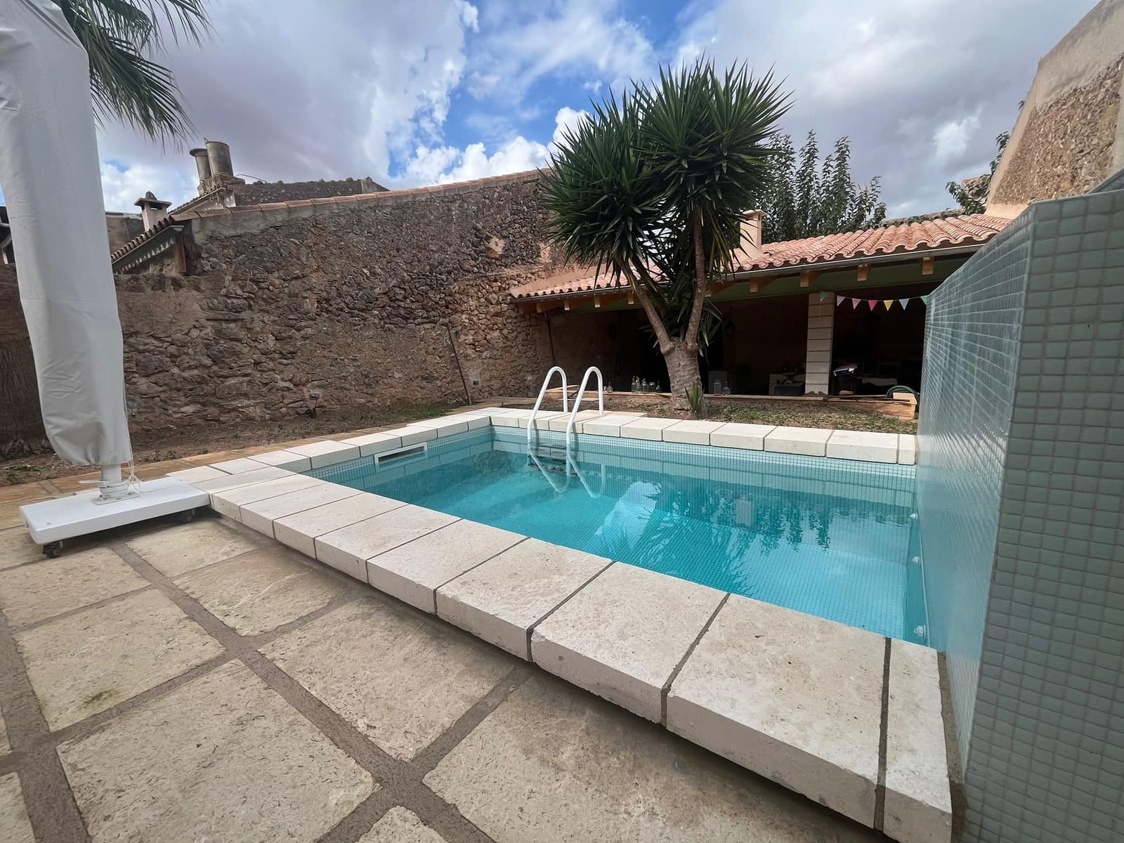 4 soveværelse Villa til leje i Sencelles med swimmingpool garage - € 4.000 (Ref: 9380159)