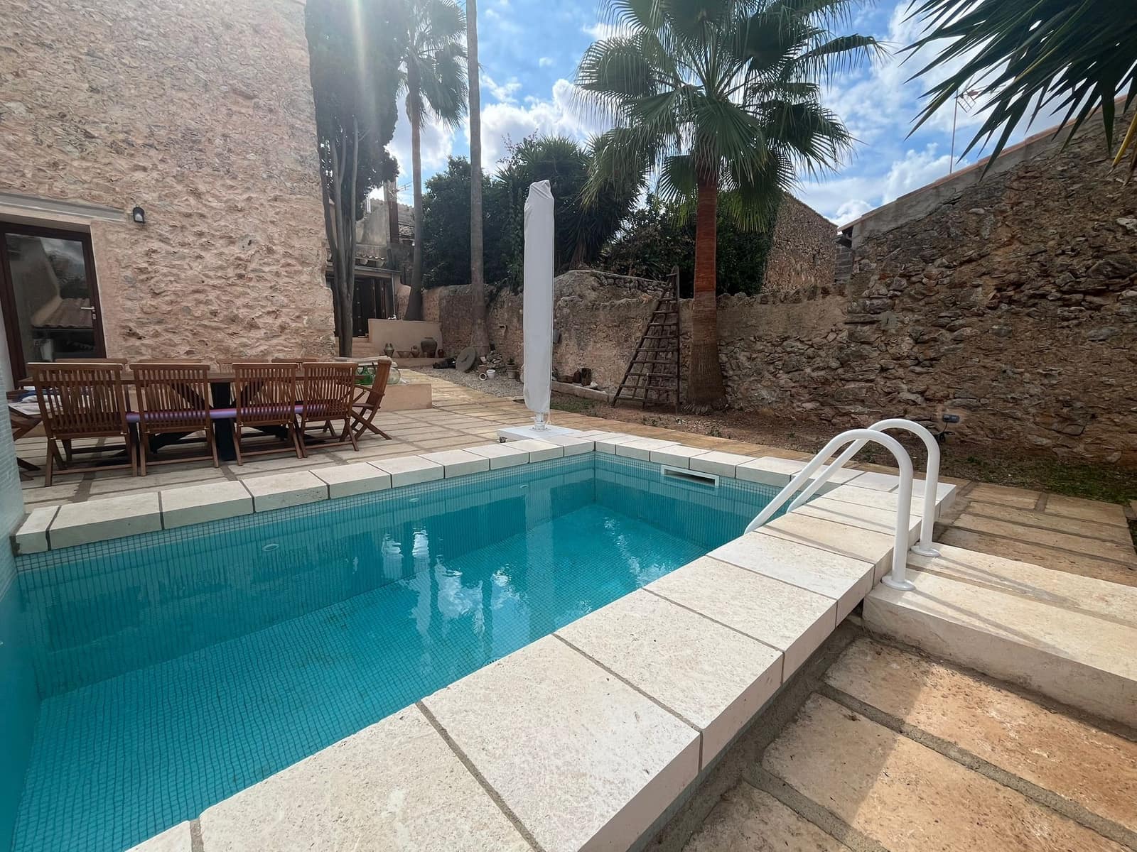 4 soveværelse Villa til leje i Sencelles med swimmingpool garage - € 4.000 (Ref: 9380159)