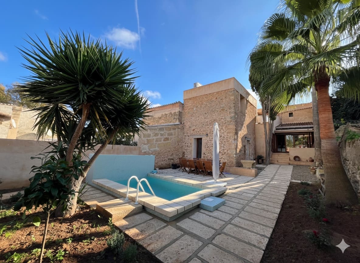 4 bedroom Villa for rent in Sencelles with pool garage - € 4,000 (Ref: 9380159)