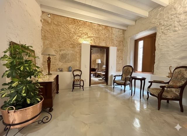 4 soveværelse Villa til leje i Sencelles med swimmingpool garage - € 4.000 (Ref: 9380159)