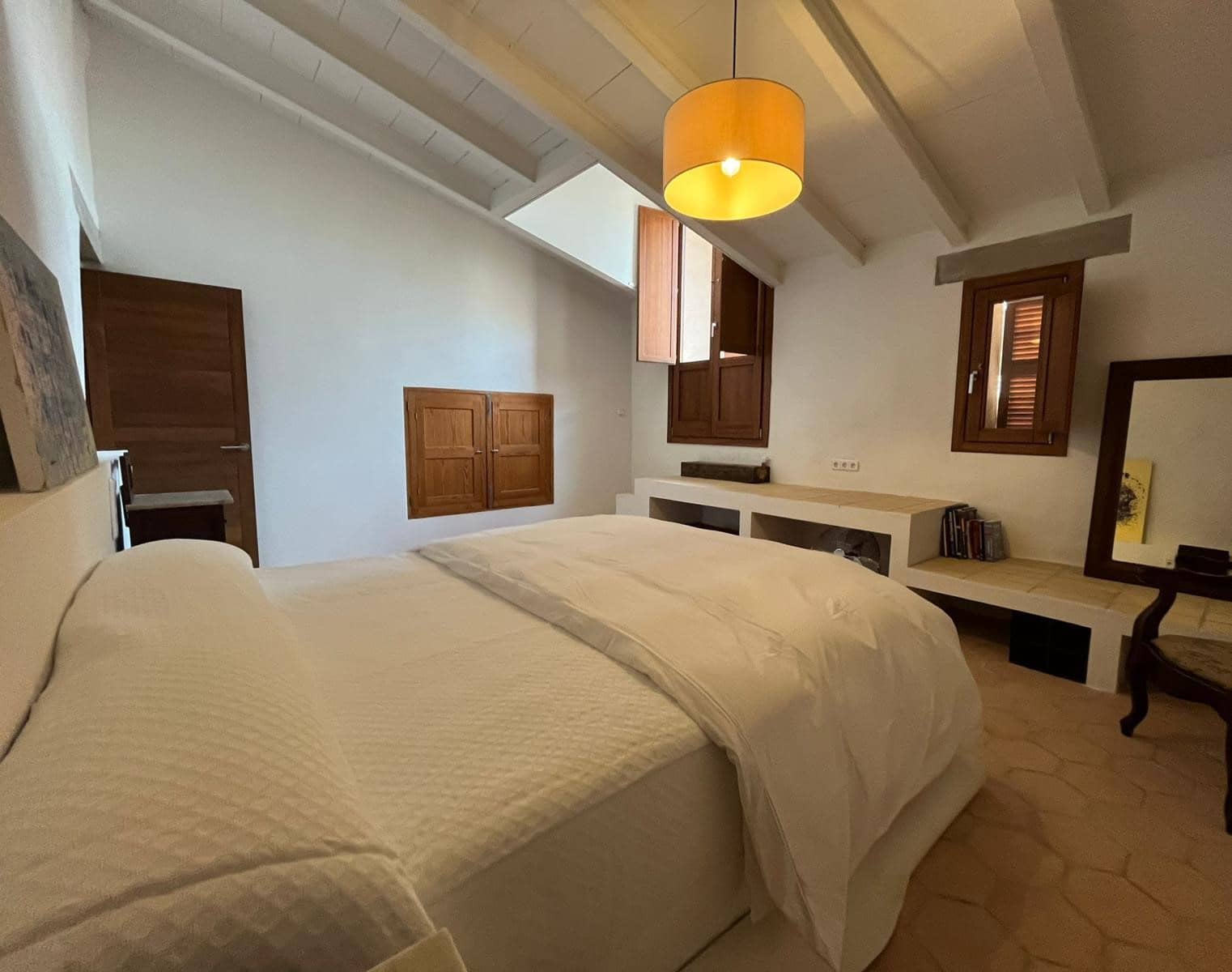 4 bedroom Villa for rent in Sencelles with pool garage - € 4,000 (Ref: 9380159)