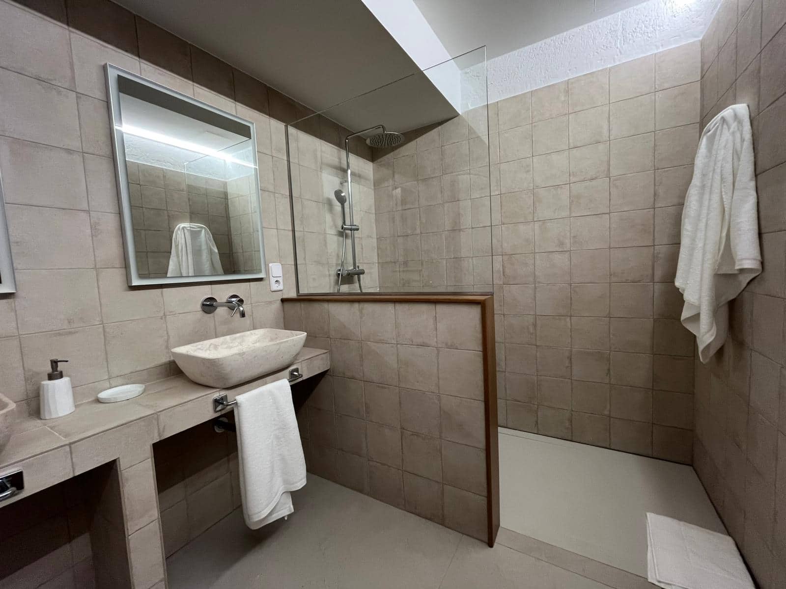 4 bedroom Villa for rent in Sencelles with pool garage - € 4,000 (Ref: 9380159)