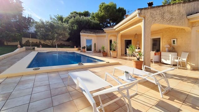 3 soveværelse Villa til salg i Santa Ponsa, Calvià med swimmingpool garage - € 1.325.000 (Ref: 9384809)
