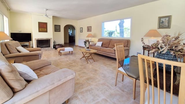 3 soveværelse Villa til salg i Santa Ponsa, Calvià med swimmingpool garage - € 1.325.000 (Ref: 9384809)