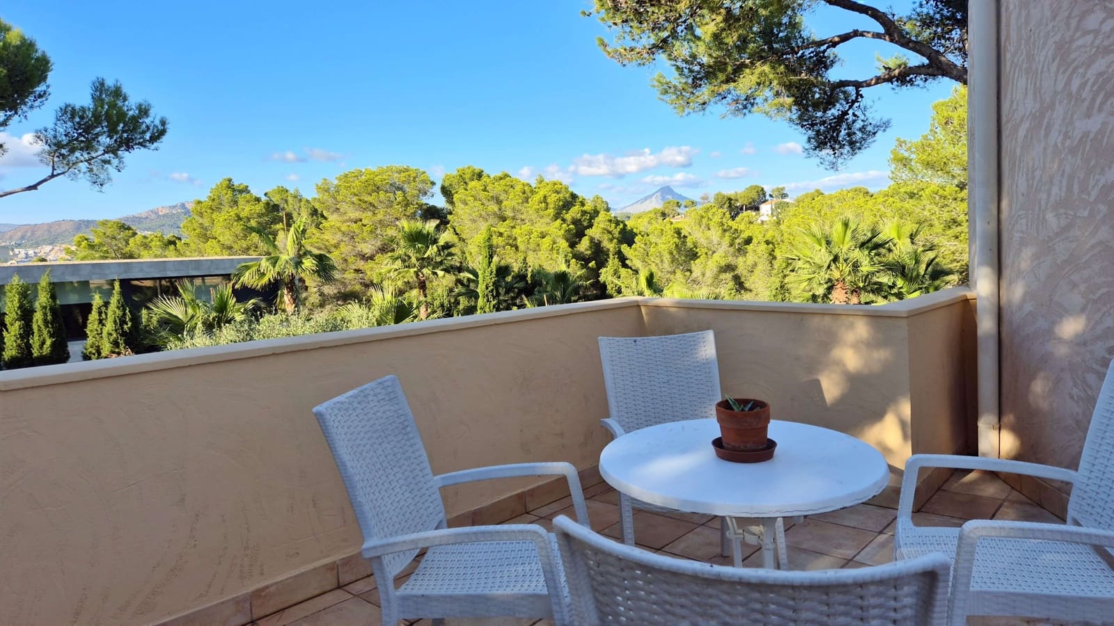 3 soveværelse Villa til salg i Santa Ponsa med swimmingpool garage - € 1.325.000 (Ref: 9384809)