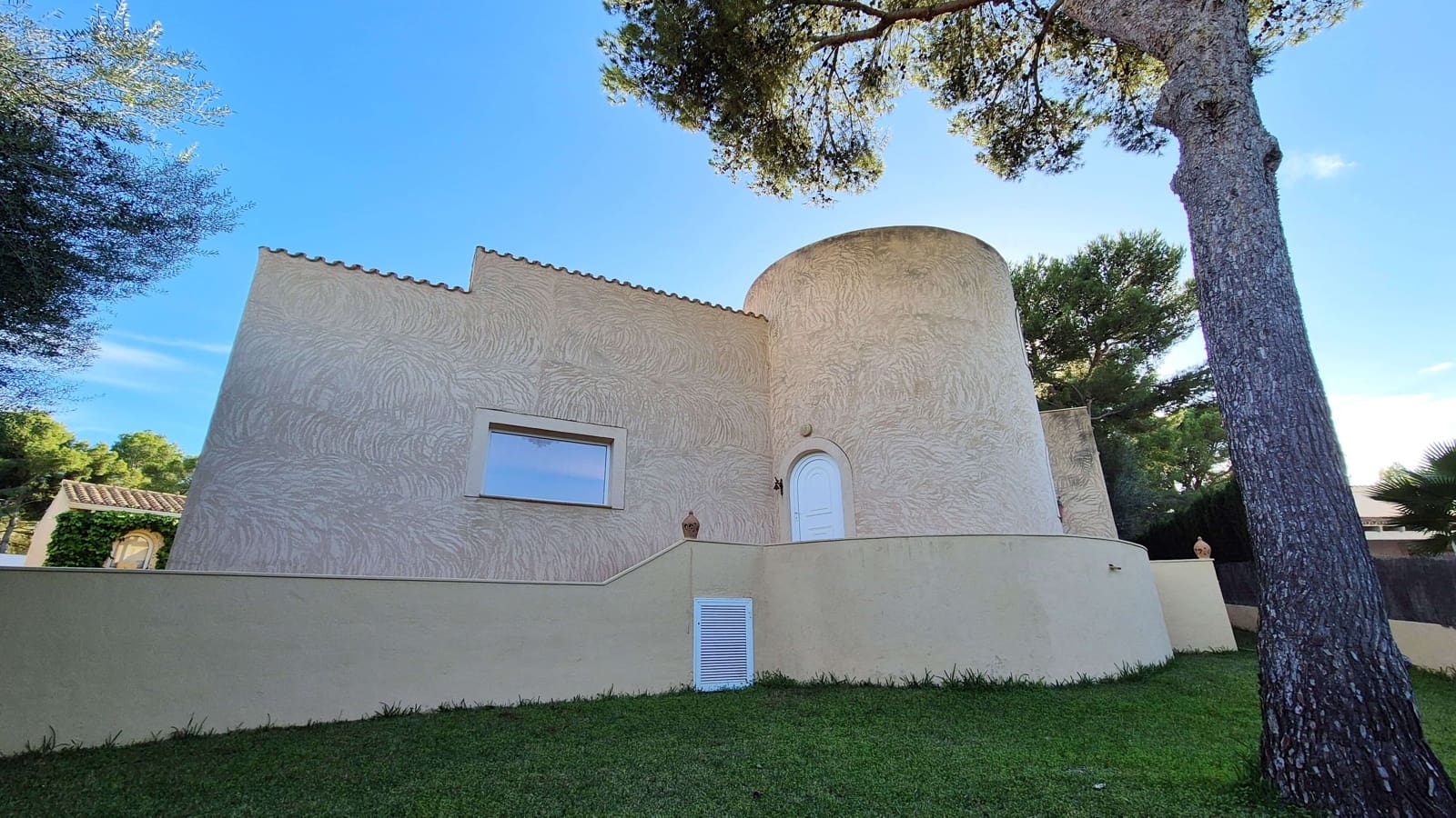 3 soveværelse Villa til salg i Santa Ponsa med swimmingpool garage - € 1.325.000 (Ref: 9384809)