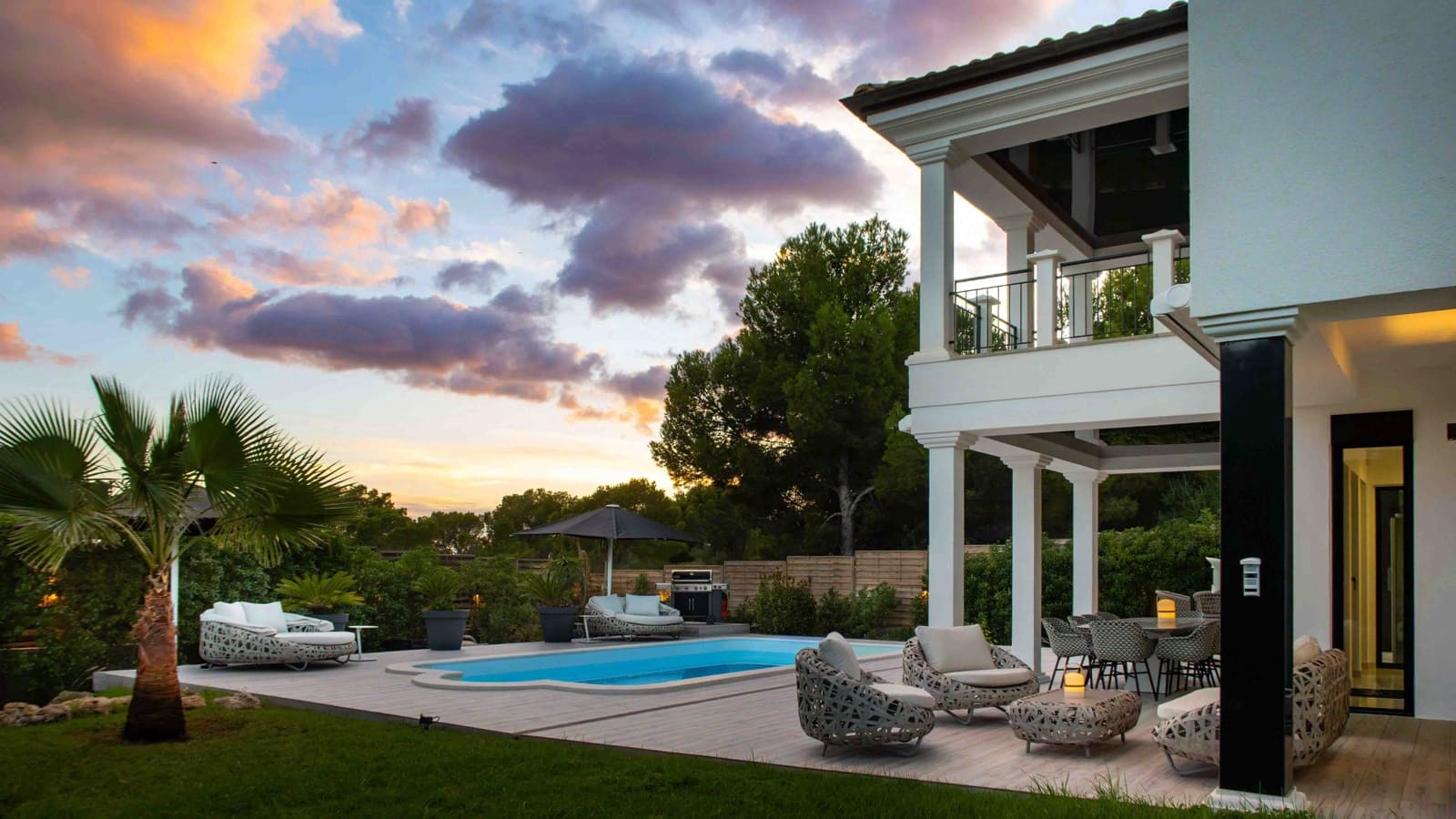 4 soveværelse Villa til salg i Santa Ponsa med swimmingpool garage - € 3.600.000 (Ref: 9384810)