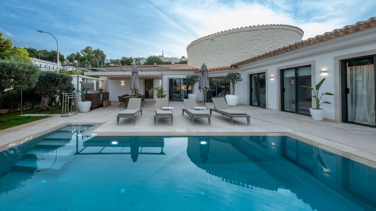 Chalet de 5 habitaciones en Santa Ponsa en venta con piscina garaje - 3.690.000 € (Ref: 9384811)
