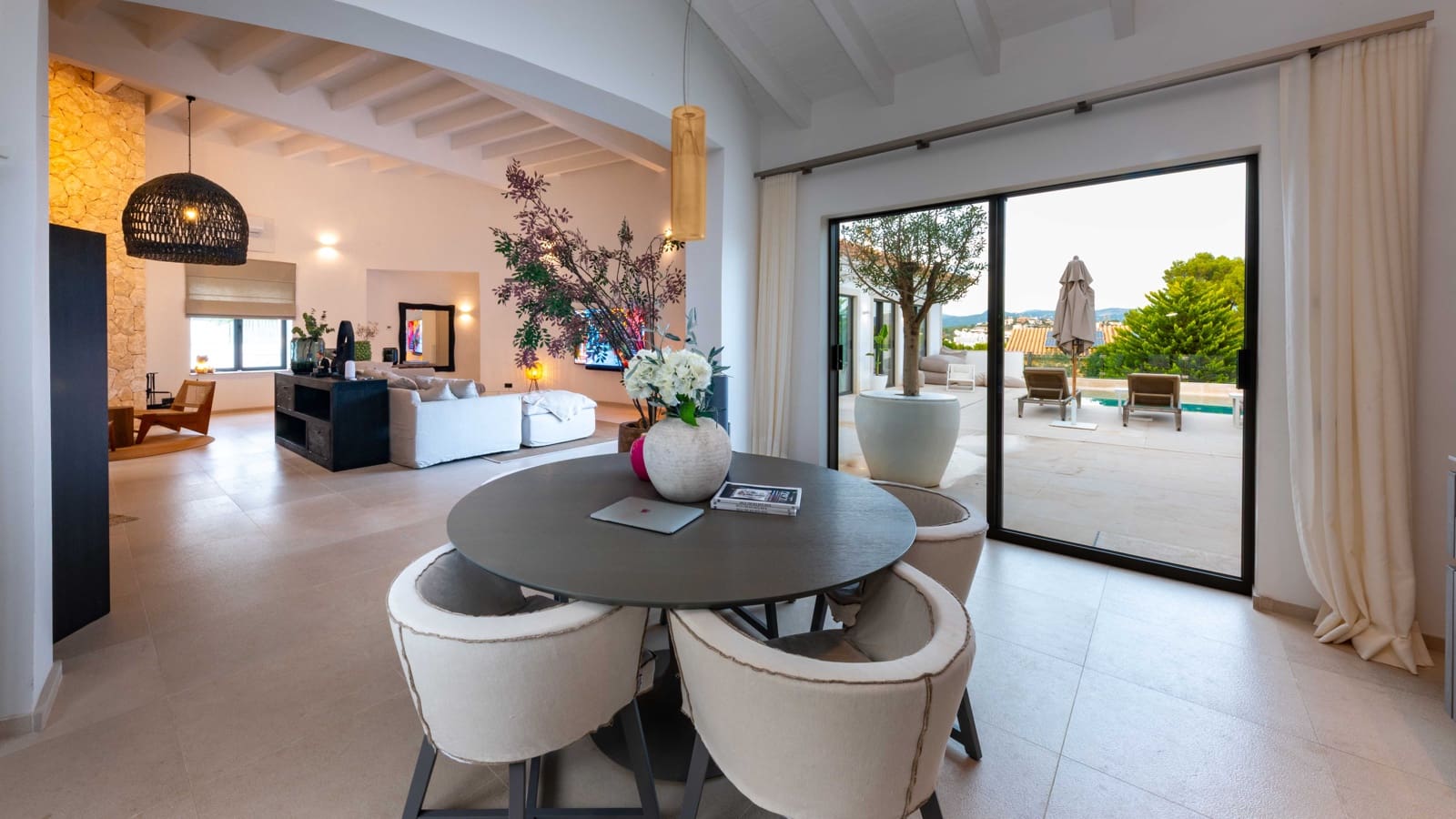 Chalet de 5 habitaciones en Santa Ponsa en venta con piscina garaje - 3.690.000 € (Ref: 9384811)