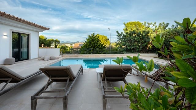 Chalet de 5 habitaciones en Santa Ponsa, Calvià en venta con piscina garaje - 3.690.000 € (Ref: 9384811)