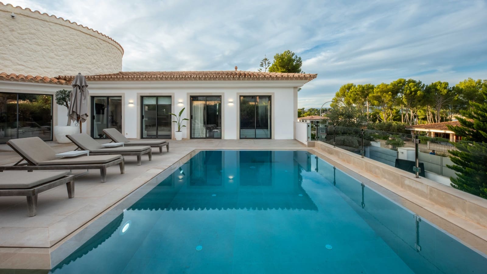 Chalet de 5 habitaciones en Santa Ponsa en venta con piscina garaje - 3.690.000 € (Ref: 9384811)
