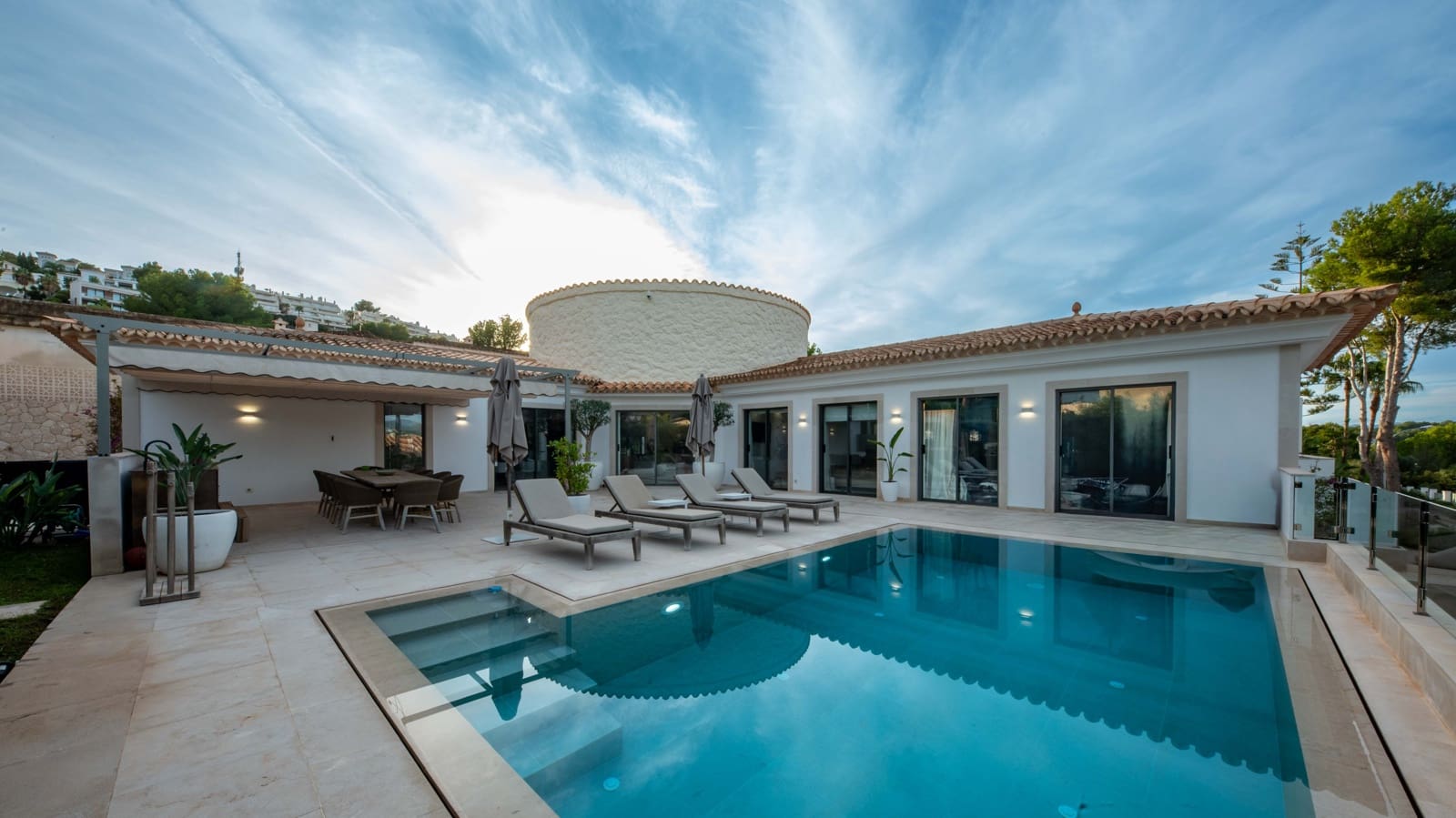 Chalet de 5 habitaciones en Santa Ponsa en venta con piscina garaje - 3.690.000 € (Ref: 9384811)