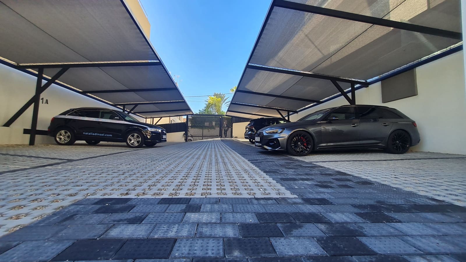 2 soverom Leilighet til leie i Palma de Mallorca med garasje - € 2 900 (Ref: 9384812)