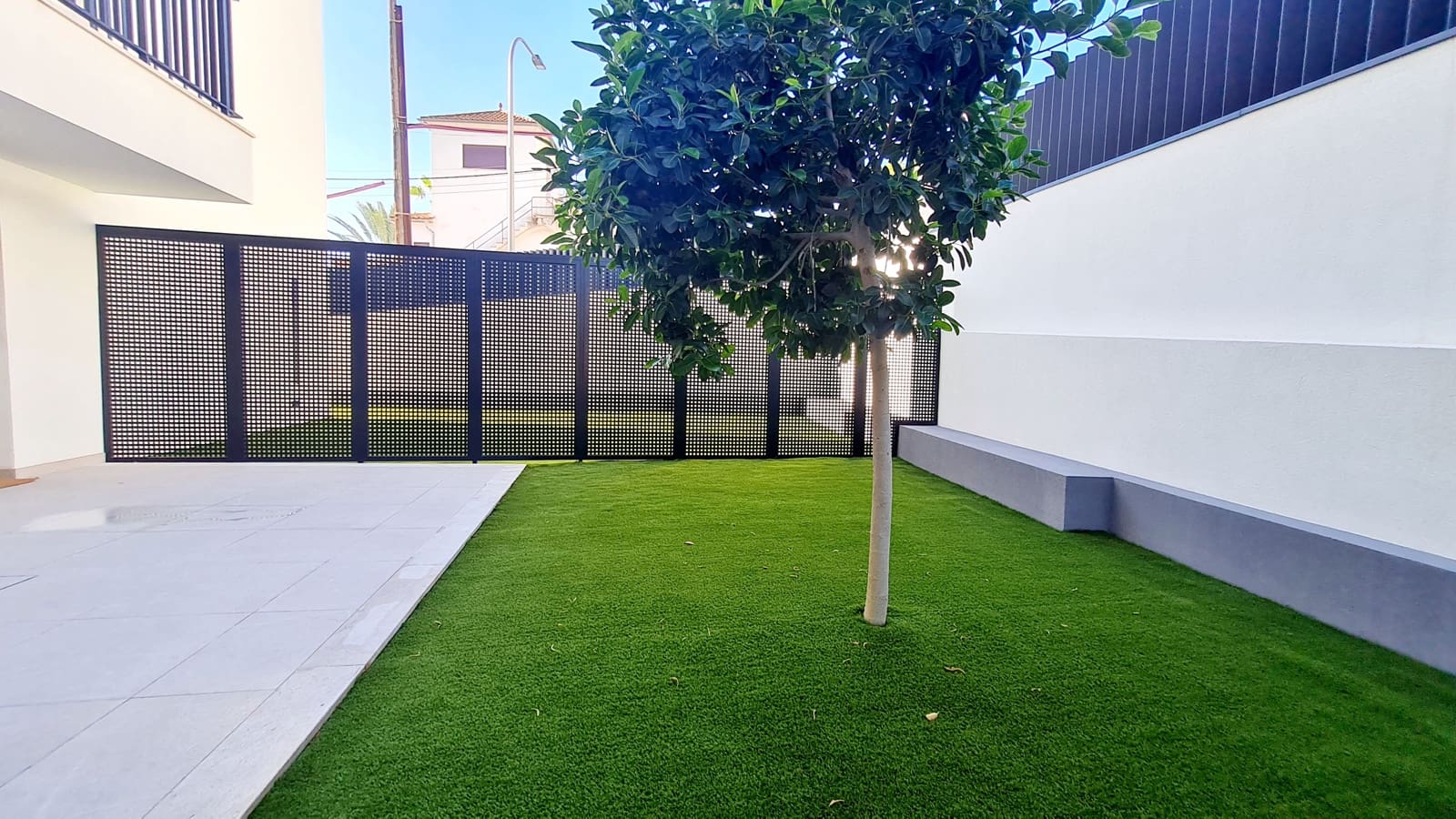 2 soverom Leilighet til leie i Palma de Mallorca med garasje - € 2 900 (Ref: 9384812)