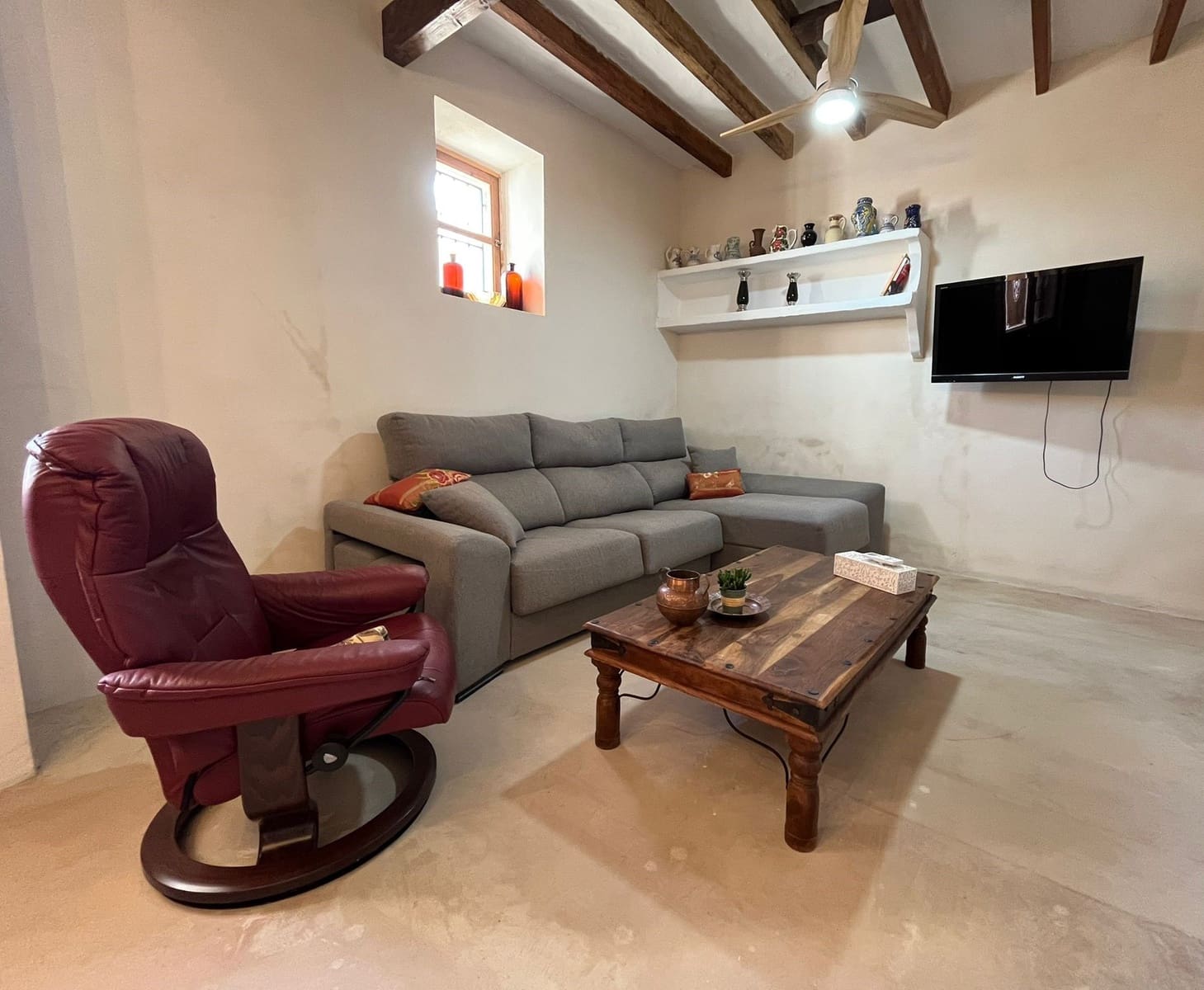 3 soveværelse Villa til leje i Ariany med swimmingpool garage - € 3.000 (Ref: 9386694)