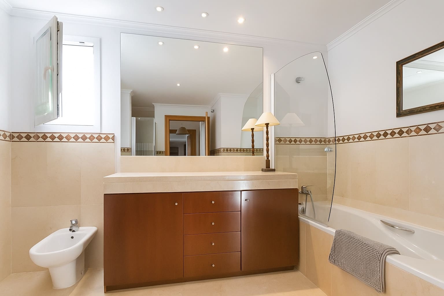 3 slaapkamer Appartement te koop in Santa Ponsa met garage - € 829.000 (Ref: 9389922)