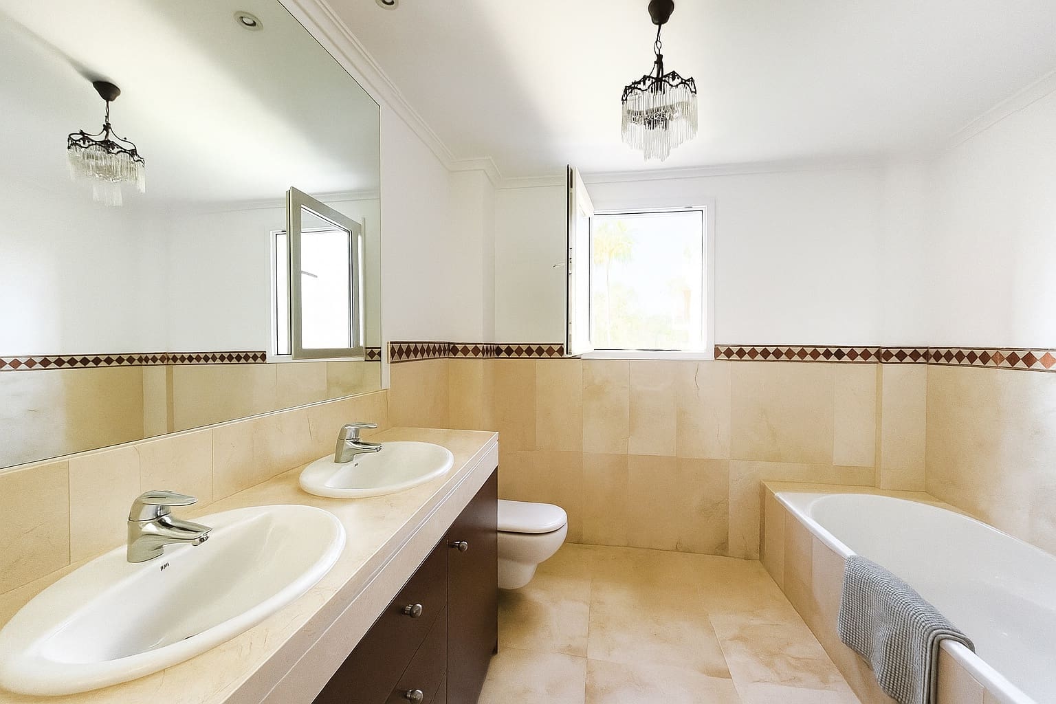 3 slaapkamer Appartement te koop in Santa Ponsa met garage - € 829.000 (Ref: 9389922)