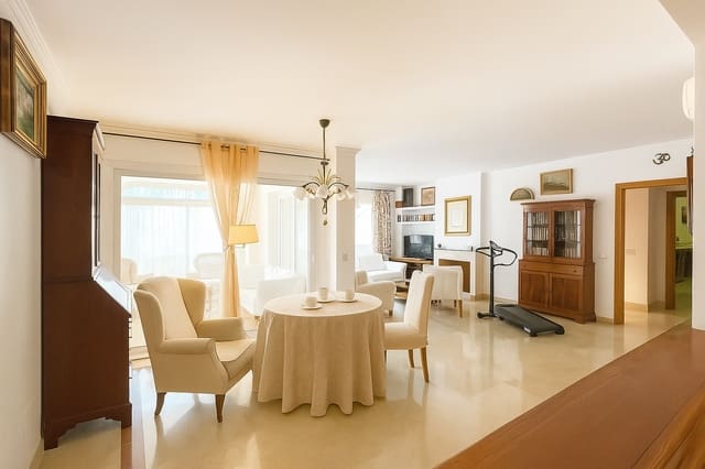 3 slaapkamer Appartement te koop in Santa Ponsa, Calvià met garage - € 829.000 (Ref: 9389922)