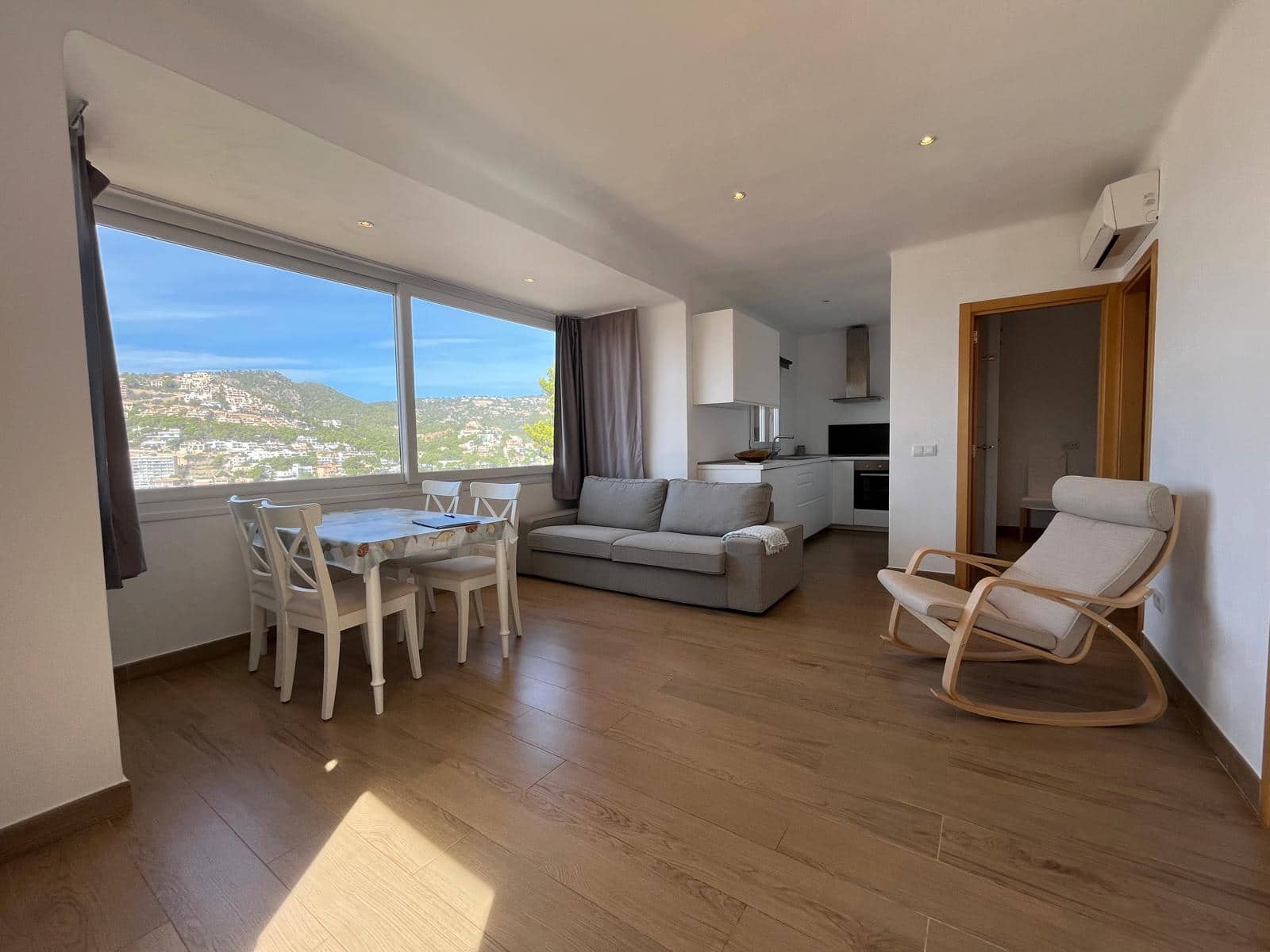2 soveværelse Villa til leje i Puerto de Andratx med garage - € 2.990 (Ref: 9389924)