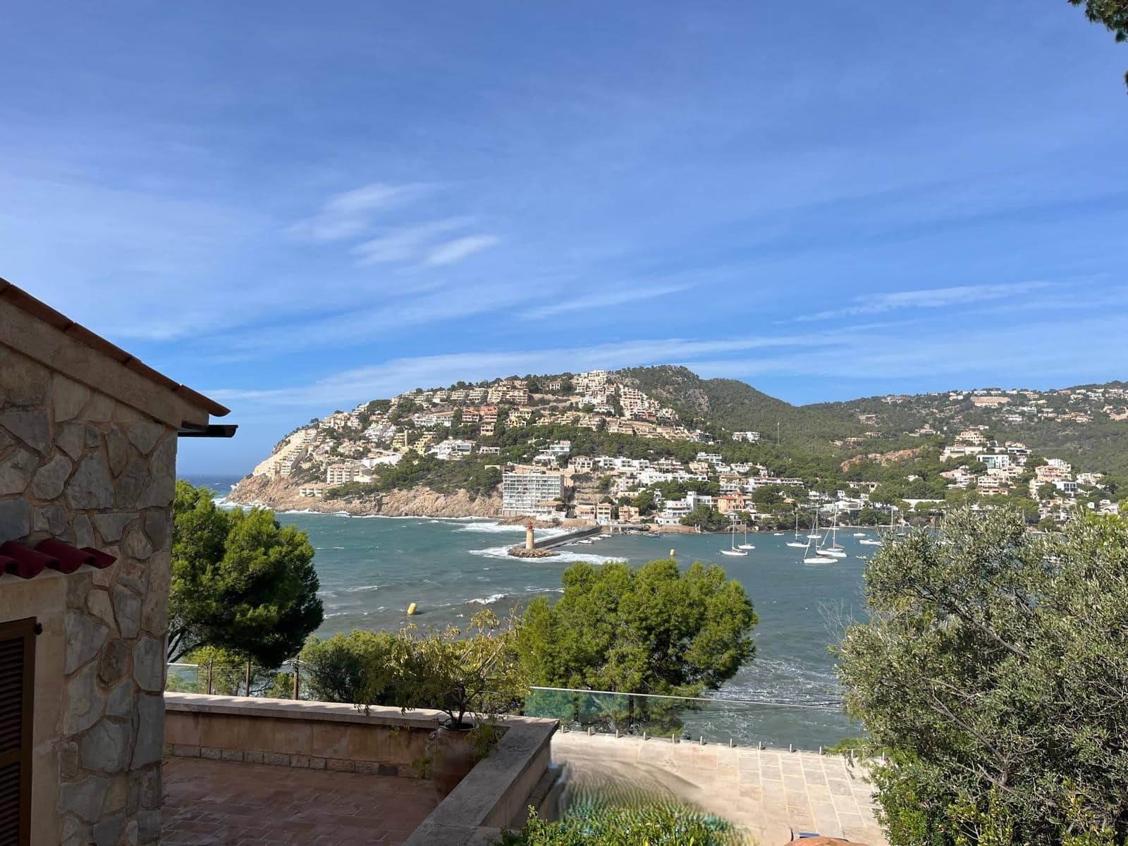 2 soveværelse Villa til leje i Puerto de Andratx med garage - € 2.990 (Ref: 9389924)