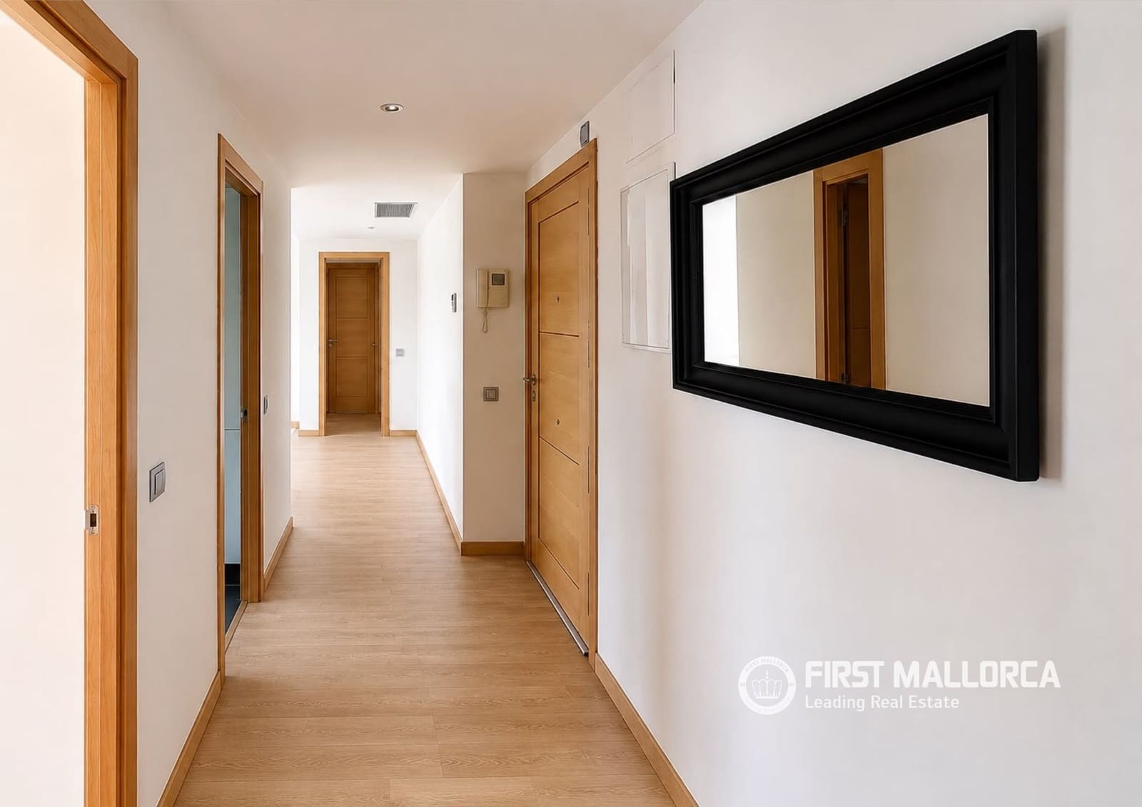 2 slaapkamer Appartement te huur in Palma de Mallorca met zwembad garage - € 2.000 (Ref: 9395280)