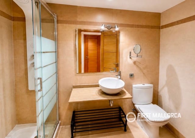 2 slaapkamer Appartement te huur in Estadi Balear, Palma de Mallorca met zwembad garage - € 2.000 (Ref: 9395280)