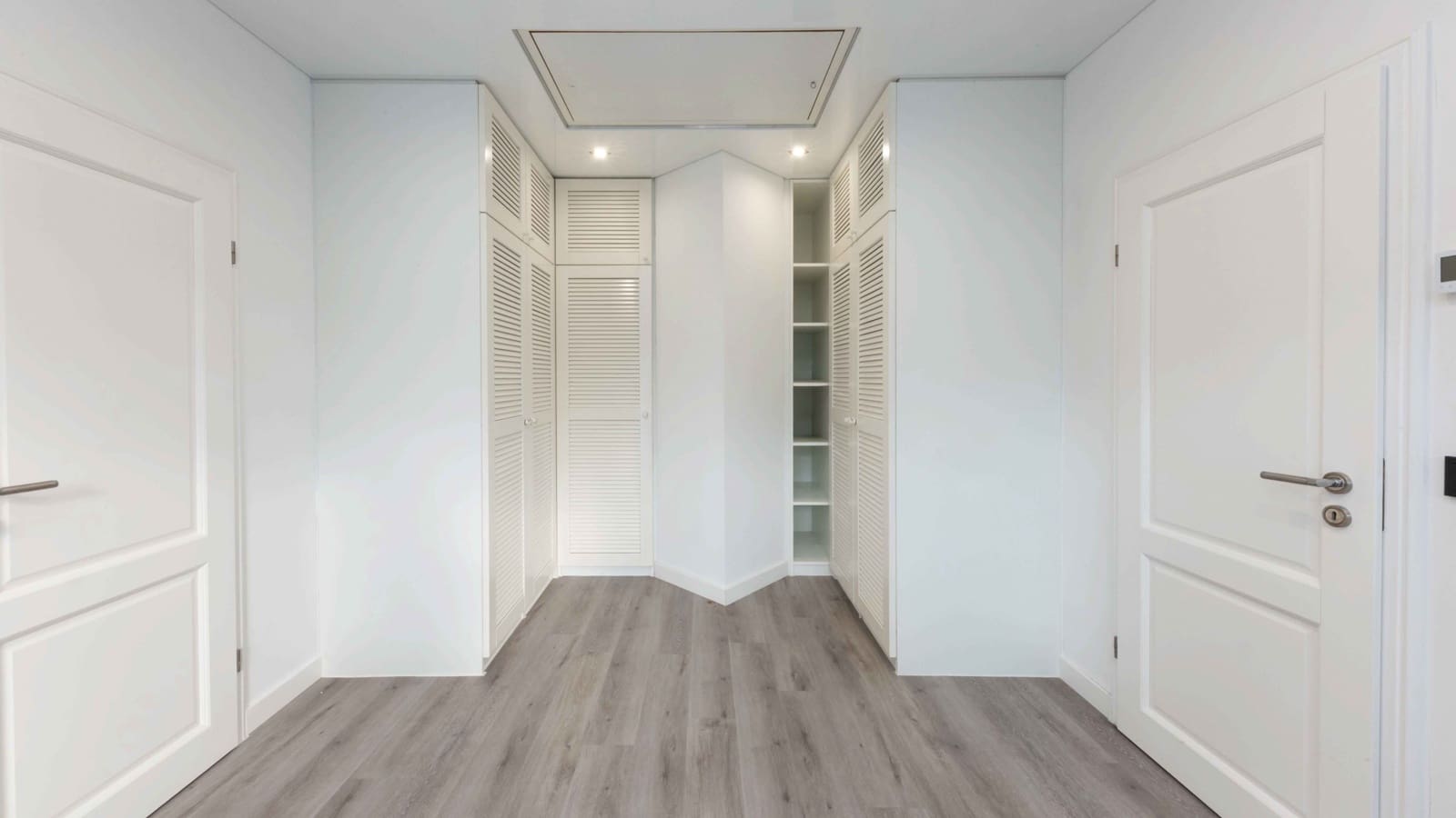 4 bedroom Villa for rent in Santa Ponsa with pool garage - € 10,350 (Ref: 9395281)