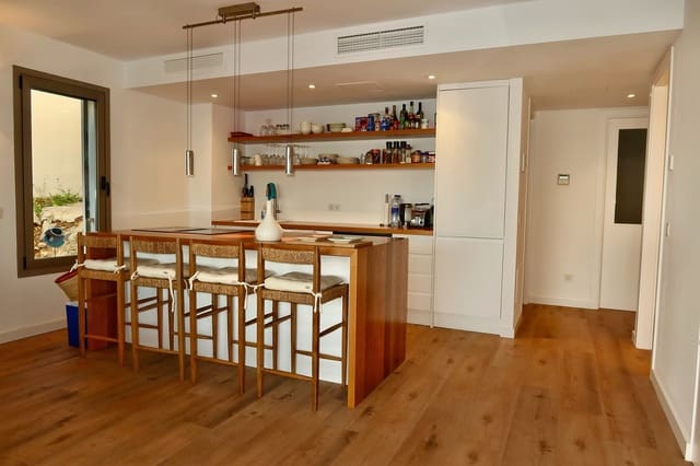 2 soveværelse Lejlighed til salg i Puerto de Andratx, Andratx med garage - € 1.690.000 (Ref: 9395282)