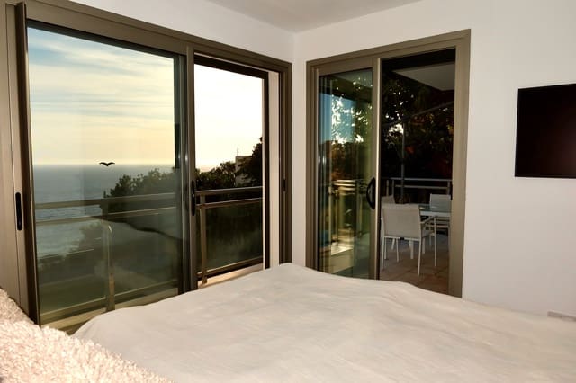 2 soveværelse Lejlighed til salg i Puerto de Andratx, Andratx med garage - € 1.690.000 (Ref: 9395282)