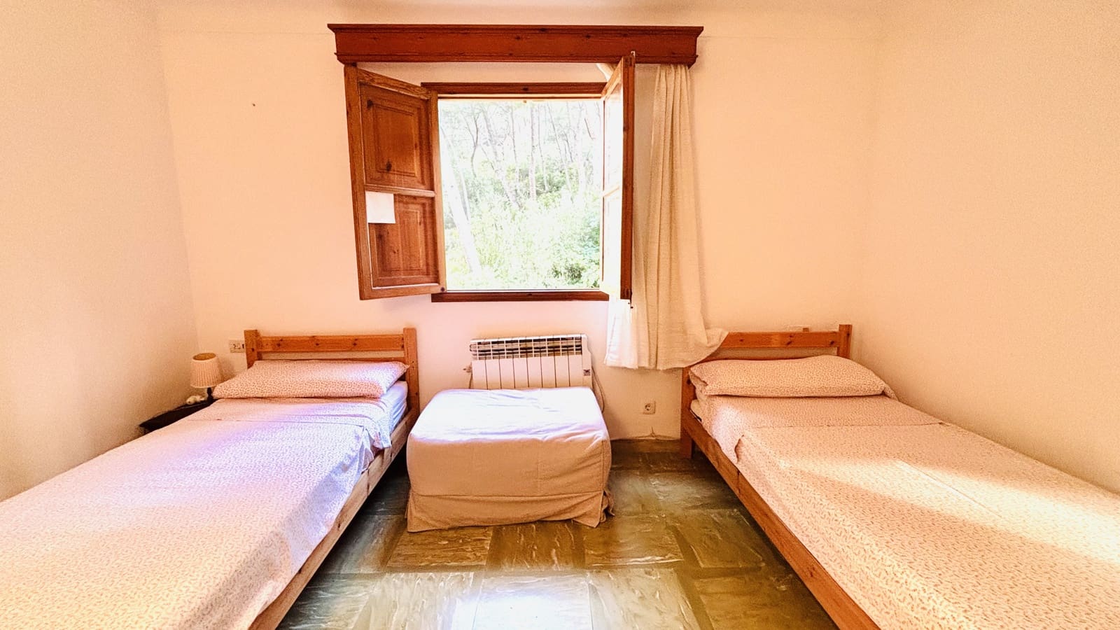 4 bedroom Villa for sale in Costa de la Calma with garage - € 1,200,000 (Ref: 9397823)