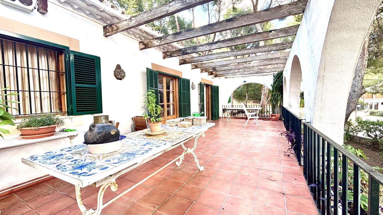 4 bedroom Villa for sale in Costa de la Calma with garage - € 1,200,000 (Ref: 9397823)