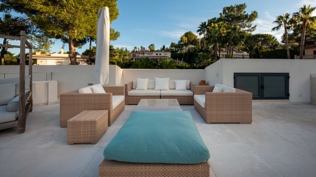 4 Zimmer Villa zu verkaufen in Santa Ponsa, Calvià mit Pool Garage - 4.200.000 € (Ref: 9400127)