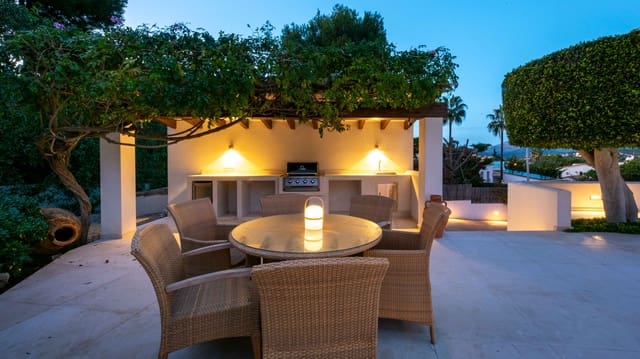 4 Zimmer Villa zu verkaufen in Santa Ponsa, Calvià mit Pool Garage - 4.200.000 € (Ref: 9400127)