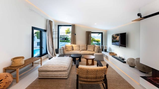 4 Zimmer Villa zu verkaufen in Santa Ponsa, Calvià mit Pool Garage - 4.200.000 € (Ref: 9400127)