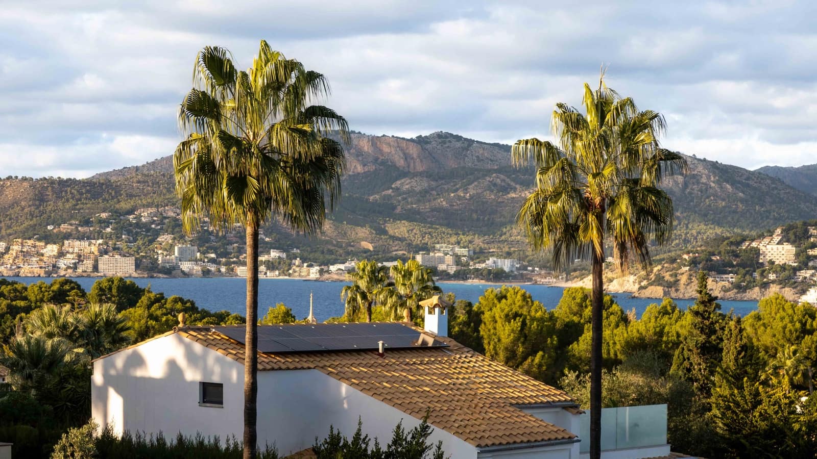 4 Zimmer Villa zu verkaufen in Santa Ponsa mit Pool Garage - 4.200.000 € (Ref: 9400127)