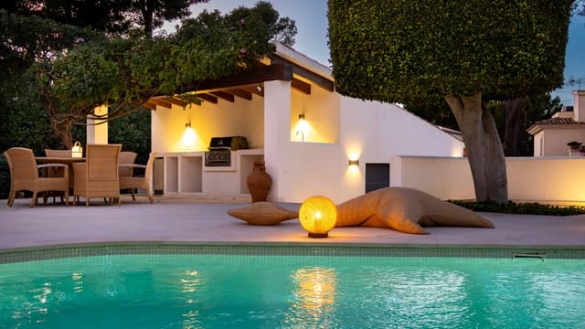 4 Zimmer Villa zu verkaufen in Santa Ponsa, Calvià mit Pool Garage - 4.200.000 € (Ref: 9400127)