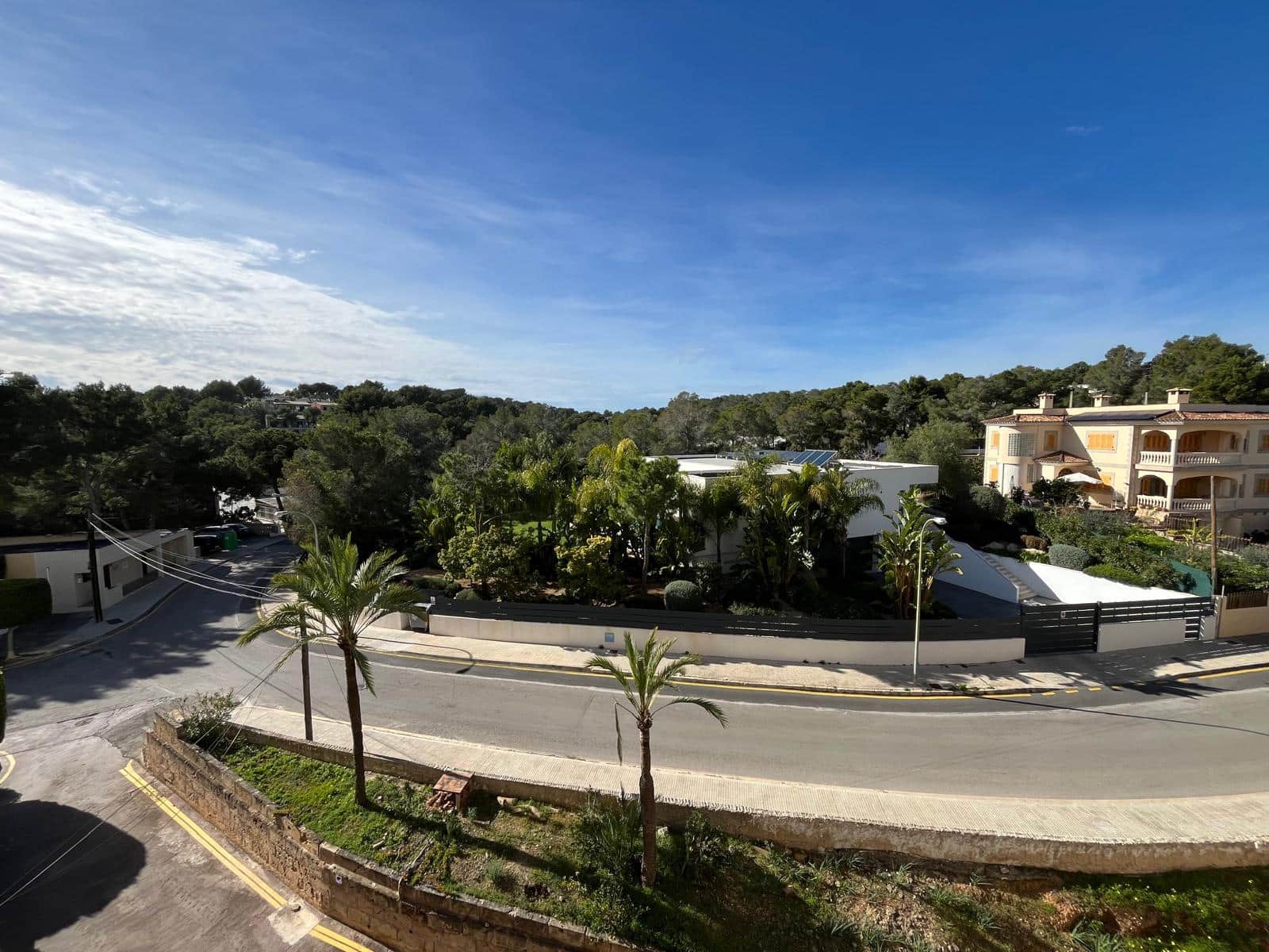 2 bedroom Apartment for rent in Cala Vinyes / Cala Vinyas / Cala Vinas with garage - € 2,000 (Ref: 9402546)